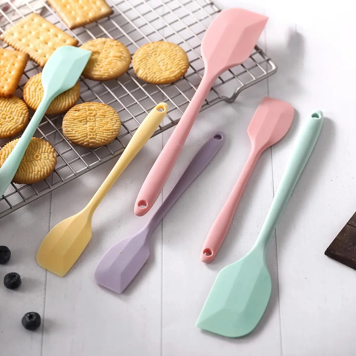 Easy-Use Kitchen Spatula